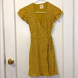 Yellow floral dress. Size XXS bohemian style